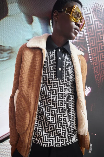 Look 14